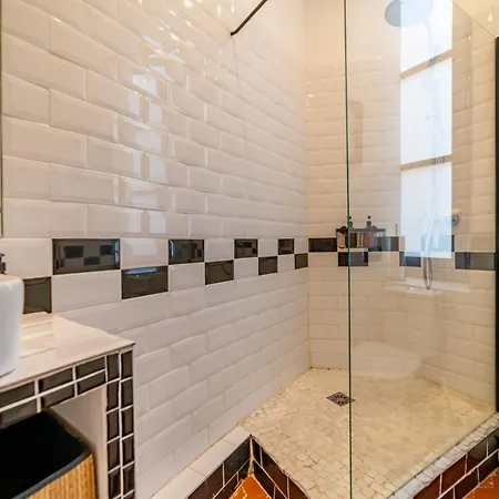 Loft Calme A La Maison Carree - Nuit A Апартаменты *