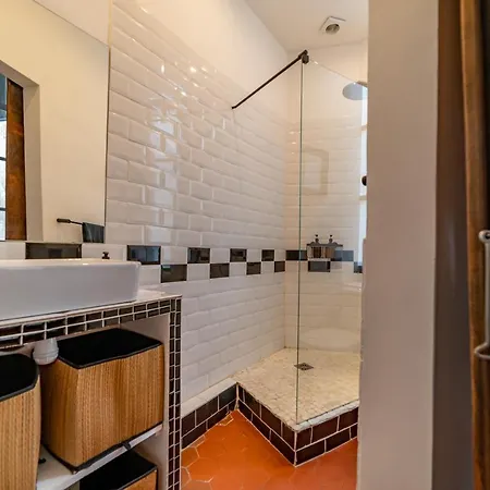 Loft Calme à La Maison Carrée - Nuit à