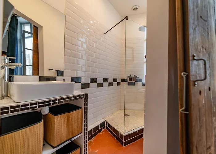 Loft Calme à La Maison Carrée - Nuit à