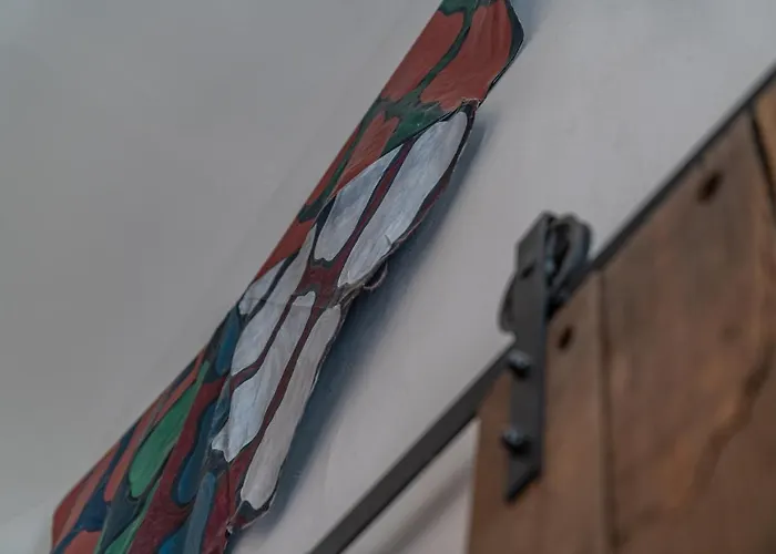 Appartement Loft Calme à La Maison Carrée - Nuit à *